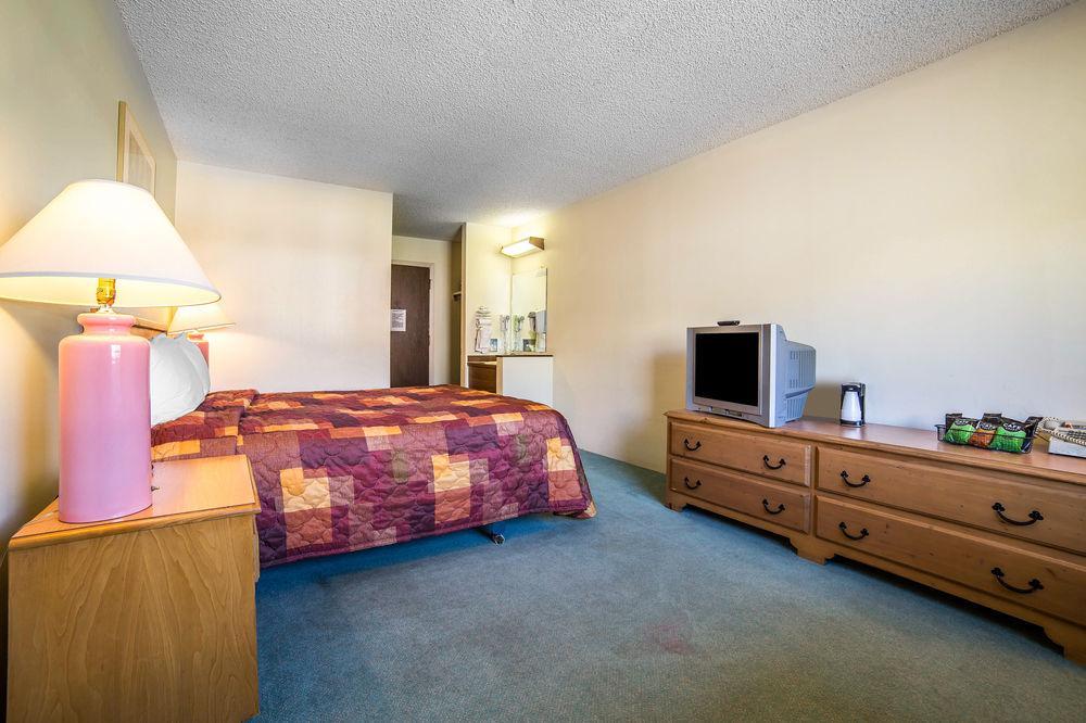 Rodeway Inn Billings Logan Intl Airport, Near St. Vincent Hospital Exterior foto
